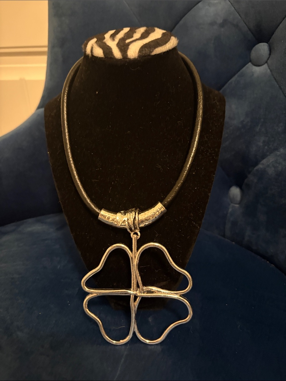 New Large Silver Clover Pendant Necklace - Black Leather Cord Magnetic Closure